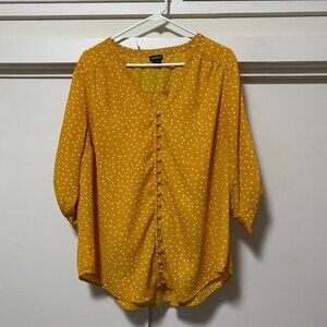 Torrid 3/4 length sleeve yellow/gold button-up blouse w/polka-dots, size 2X